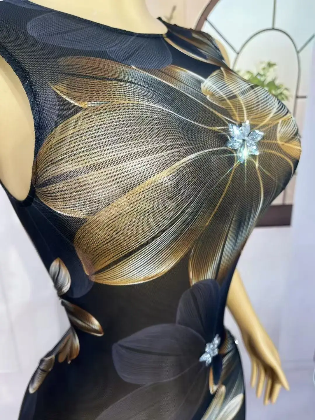 Kobiety nowoczesna stylowa suknia wieczorowa kwiatowe wzory dżetów seksowna przezroczysta sukienka z siateczki impreza koktajlowa kostium do sesji zdjęciowej