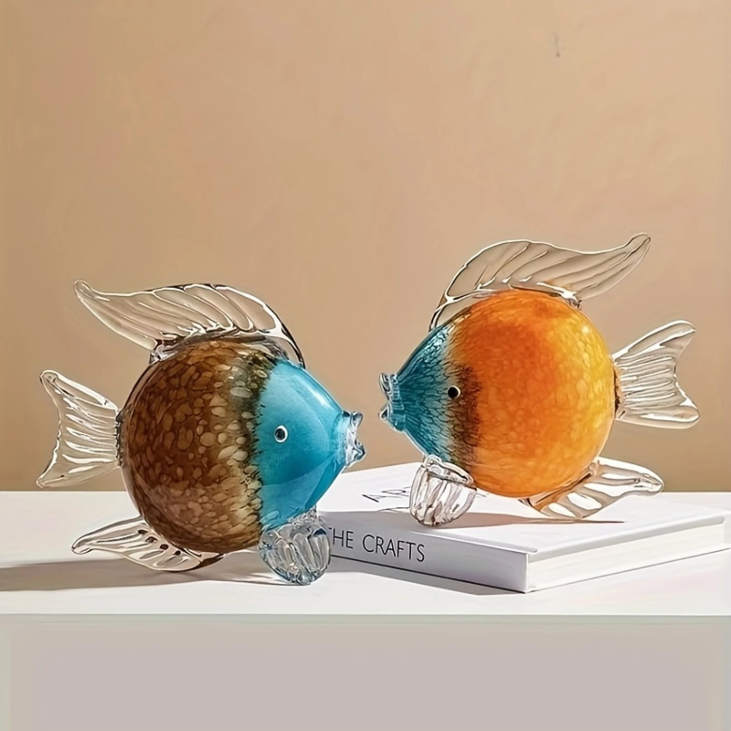 

1pc Enchanting Glaze Kissing Fish Ornament - Handcrafted Glass Art for Living Room, Entrance, Wine Cabinet - Unique Decor Accen