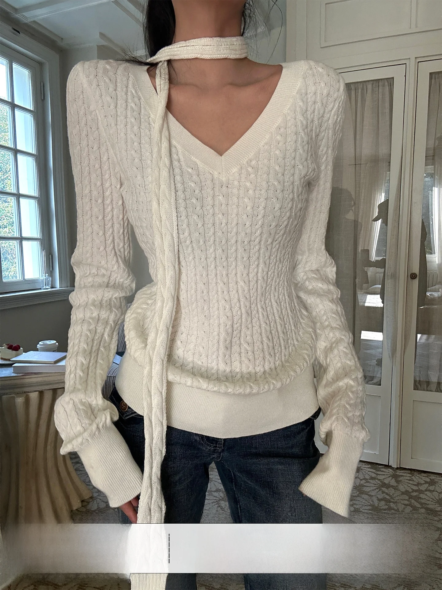 

Slim Fit V-Ne Women's Knitwear Warden Moonlight Minor Key Twist White Sweater Casual Sle Spring Season Long Sve