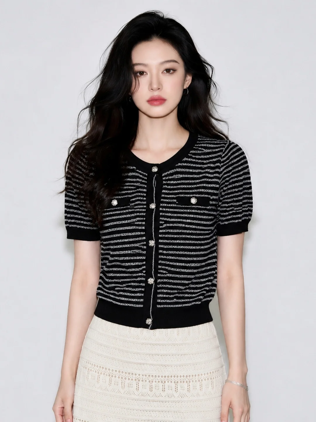 Summer 2026 Women's Striped Short Sleeve Knitwear Single Button Color Block Commute Fashion Top Soft Straight Cut Korean Style
