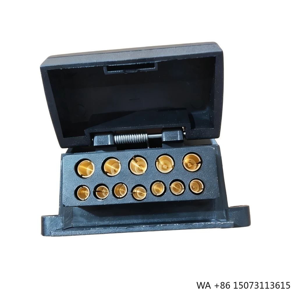 

12-контактный плоский адаптер с гнездом для прицепа в австралийском стиле