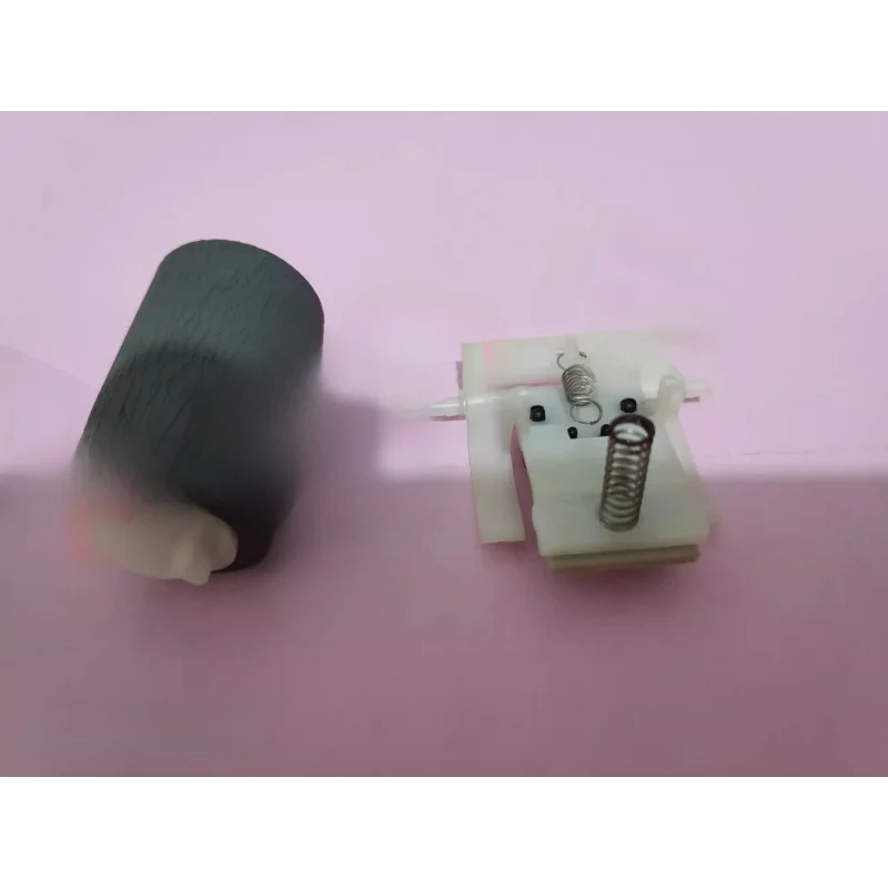 

Для совершенно нового комплекта оригинальных сепараторов страниц колес подачи бумаги Canon L100, L120, L140 и L160.