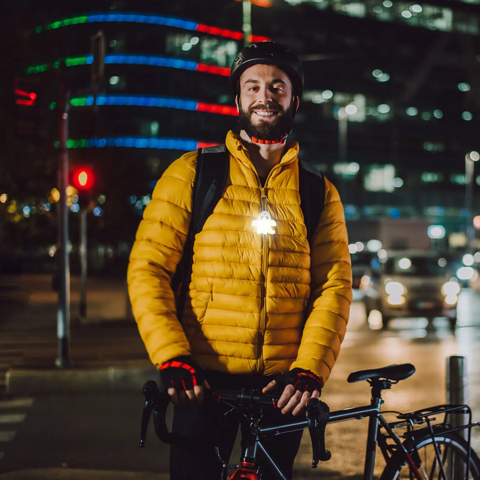 

10pcs Reflective Pendants Ghost Shape Halloween Decor For Backpacks Phones Night Ride Safety Warning Outdoor Party Jewelry