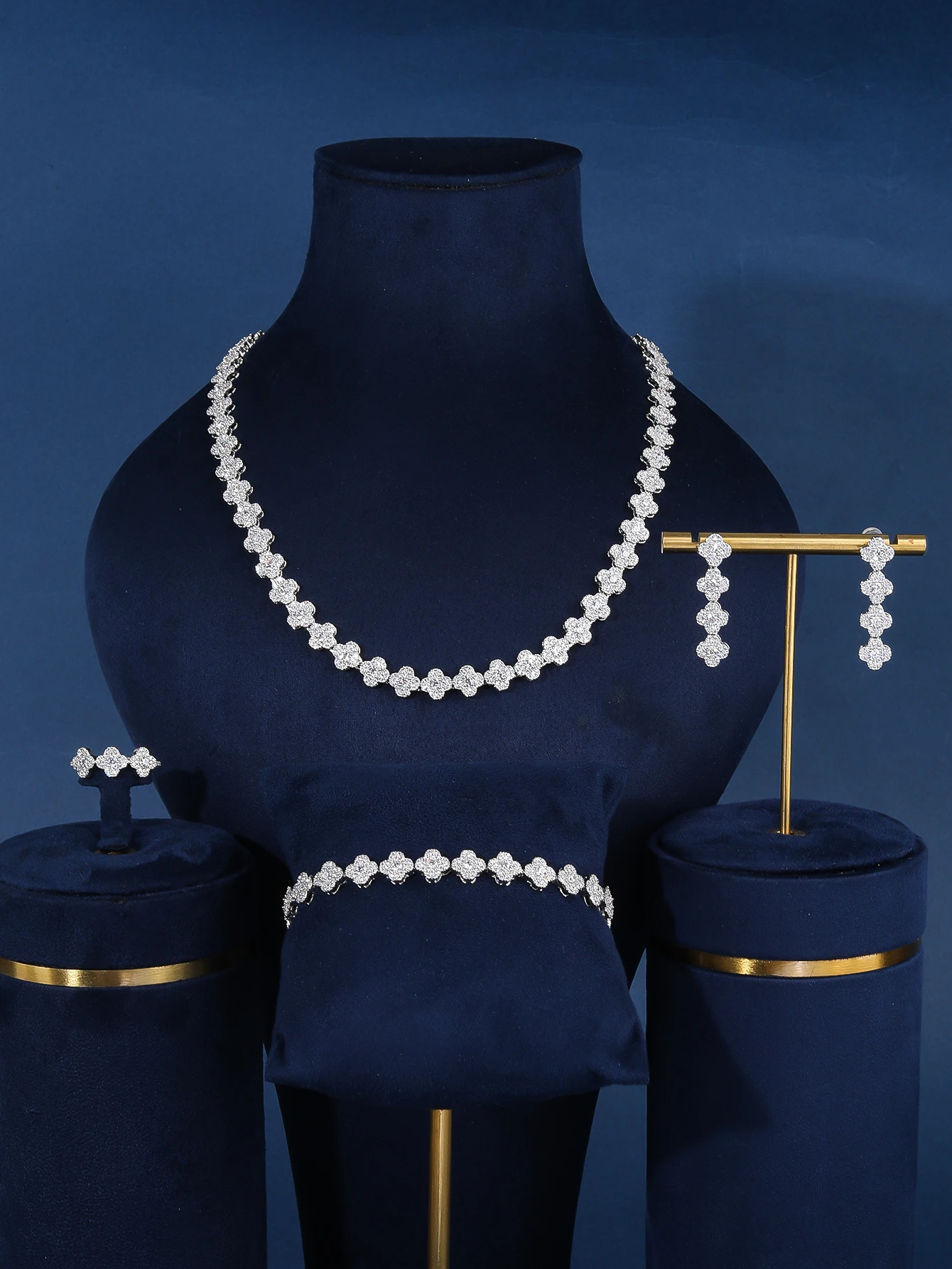 

Jewel Brand Luxurious Cubic Zirconia Jewelry Set Earrings, Bracelet, Ring, suitable for women to wear, wedding / party jewelry.