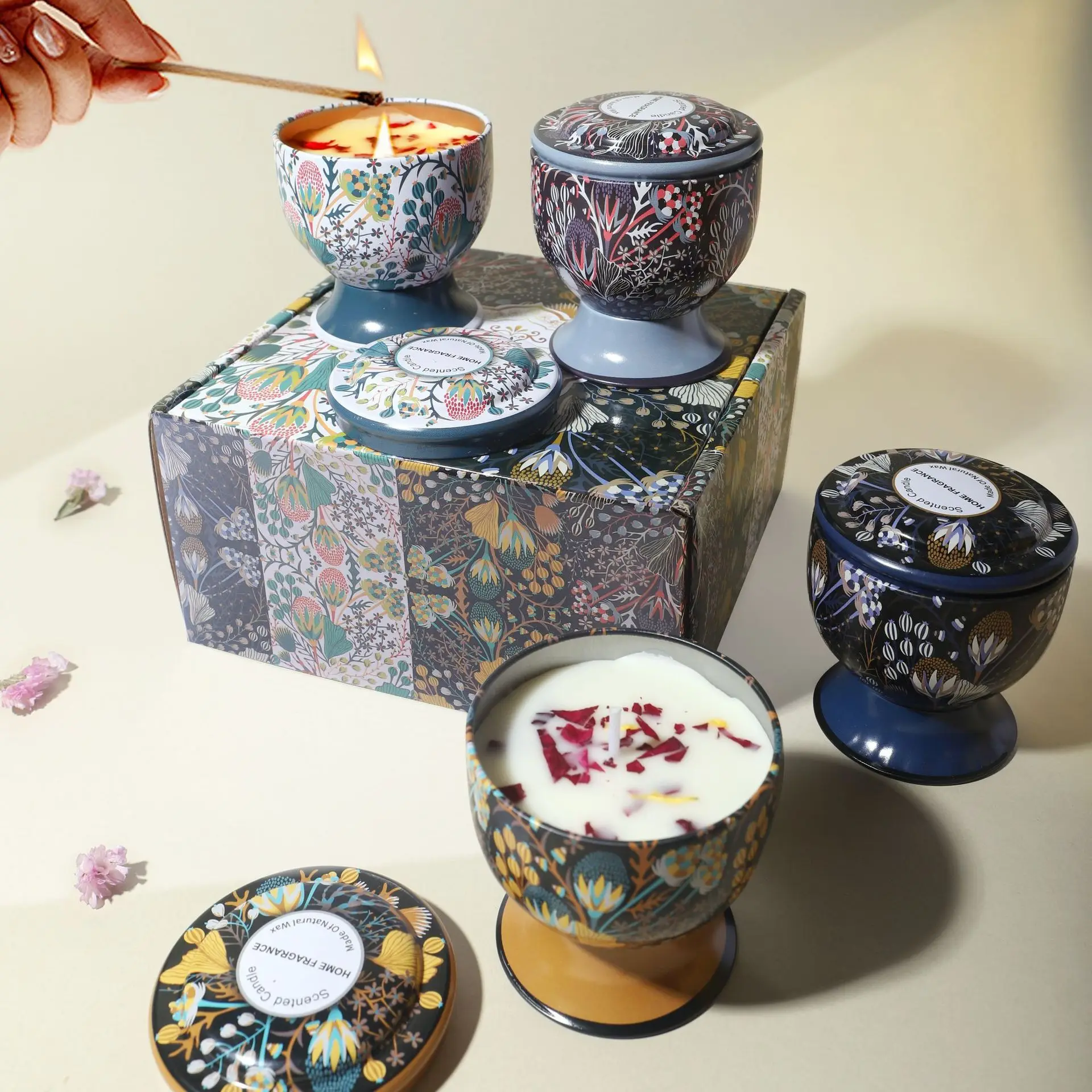 Kerzen-Geschenkset Sojawachs Aromatherapie Glaskerzen in Blechdose Luxuriöse Hochzeitsgeschenke Brautjungfern-Souvenir für Gäste Heimdekoration