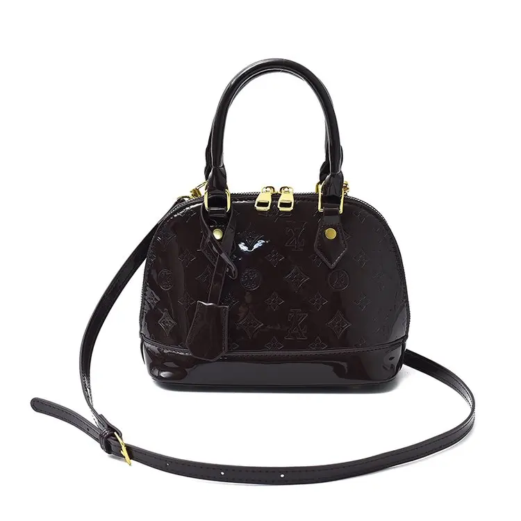 

Сумка через плечо Urban Luxe, с текстурой под кожу, с золотистой цепочкой, трансформируемая с верхней ручкой, современная классика, новинка 2026 года