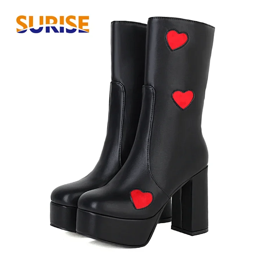 

Милые ботинки до середины икры на платформе с красным сердцем, женские вечерние зимние полусапоги в стиле Лолиты на высоком массивном каблуке с круглым носком на молнии