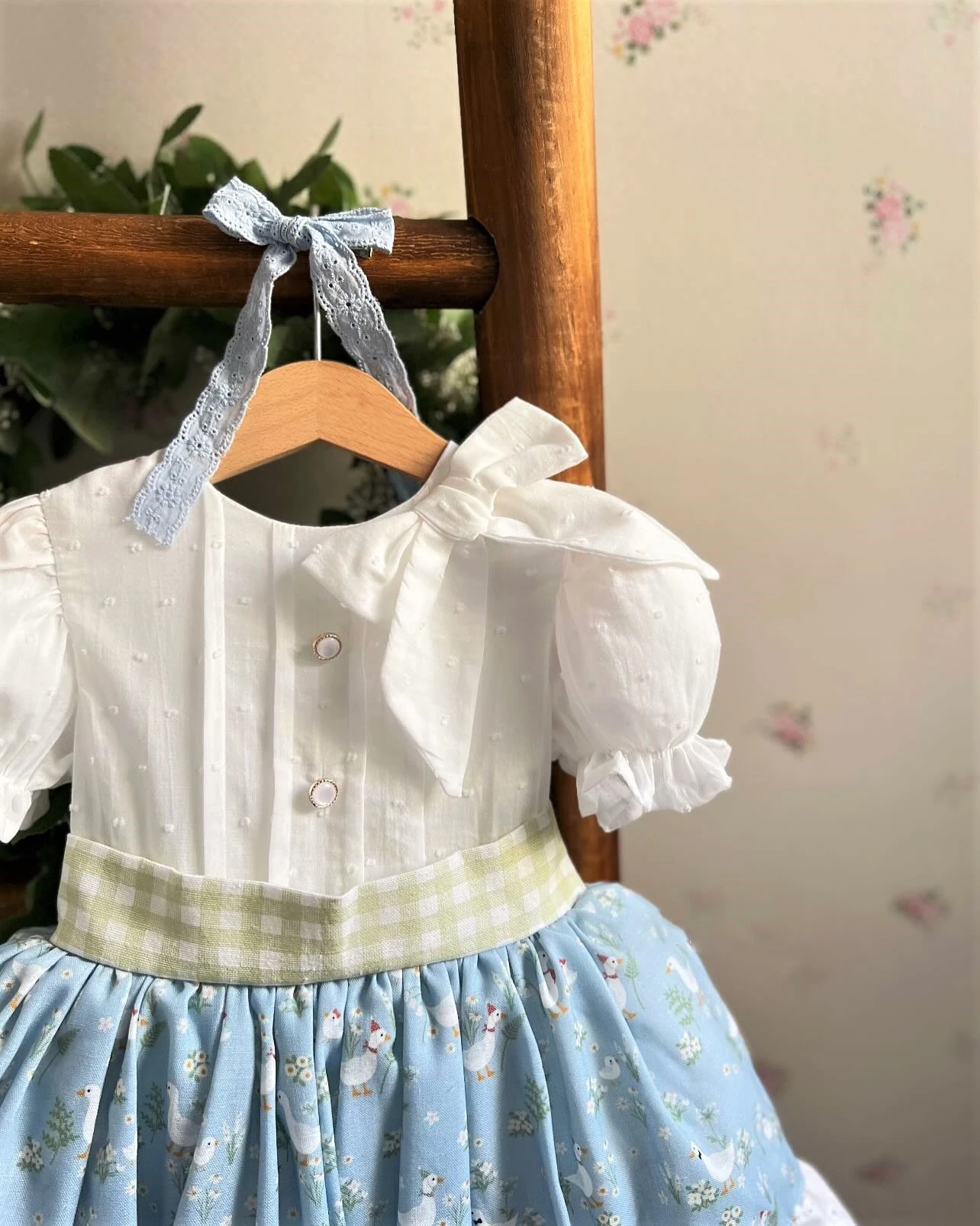 Summer Baby Girl Sweet Blue Duck Print Bow Green and White Plaid Belt Dress For Casual Party Birthday Wedding Photography