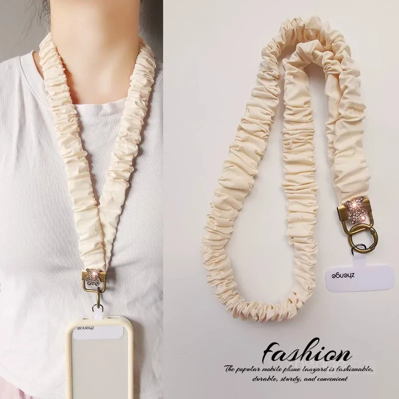 

Rhinestone Bear Pleated Phone Lanyard Crossbody Anti-lost Universal Phone Strap