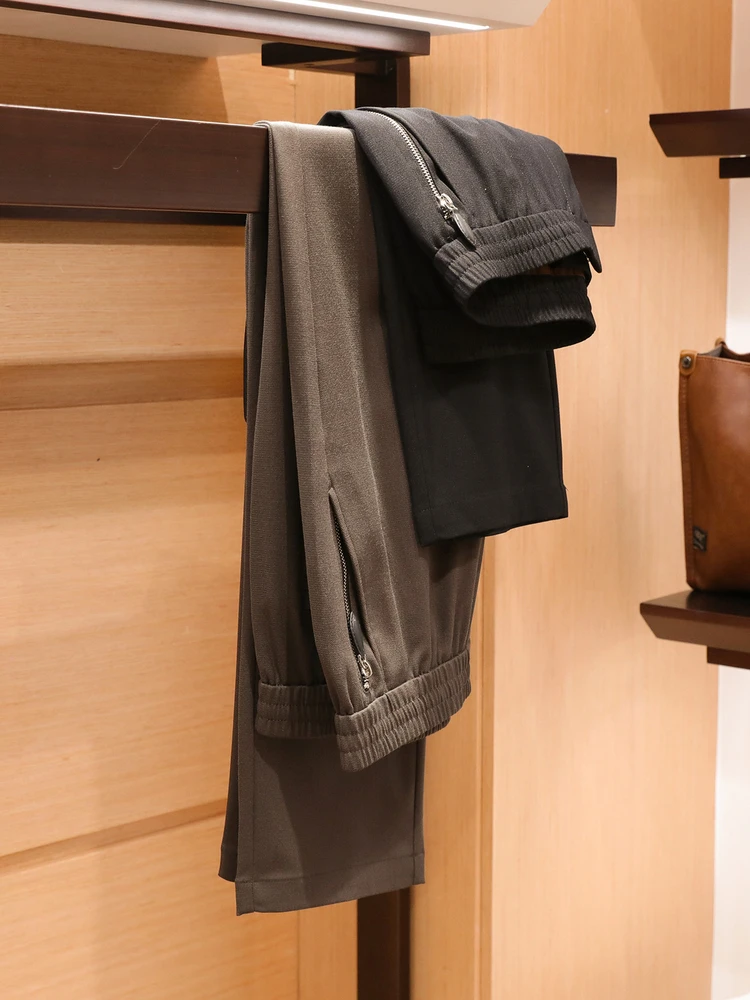 

Мужские повседневные брюки Осень 2025: Свободные, прямые, шелковистые, комфортные, мягкие, из смесового полиэстера