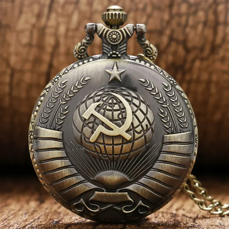 Collana con orologio da tasca al quarzo stile falce sovietico vintage dell'URSS Collana con orologio con ciondolo in bronzo CCCP Russia Emblema Comunismo