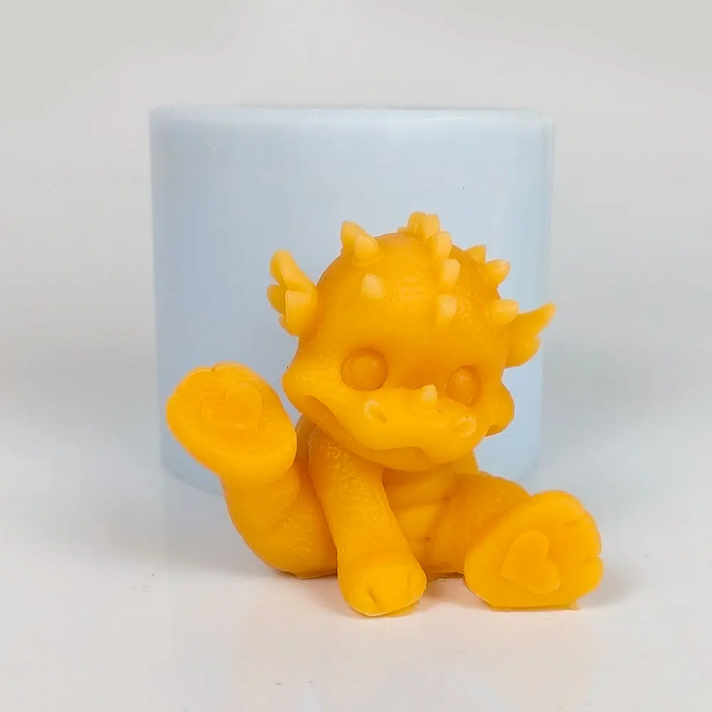 

3D Molds baby Dinosaur Candle Silicone Mold Cute Little Animal Dragon Mould Aromatherapy Plaster Mold Fondant Cake Mould Tools