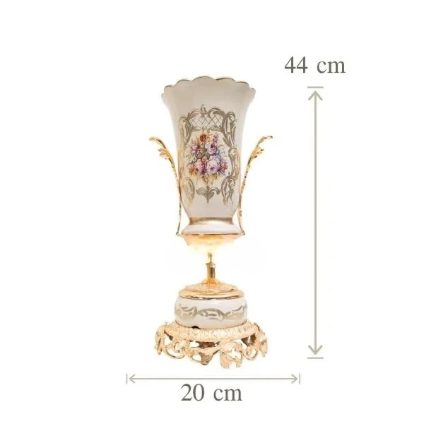 طقم مزهرية مزدوجة من البورسلين والنحاس الصلب الذهبي مع وعاء مركزي مزين بالزهور