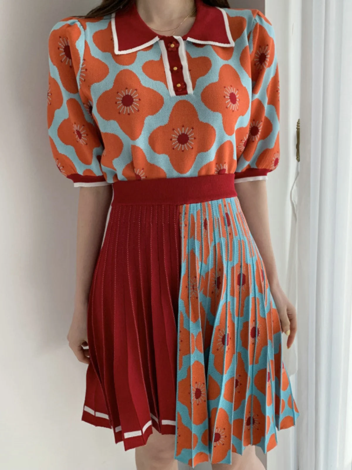 

Solowen Summer Floral Collar Knitted Top Asymmetrical Skirt Two-Piece Set Women's Fashion Ensemble Spring Autumn Wear