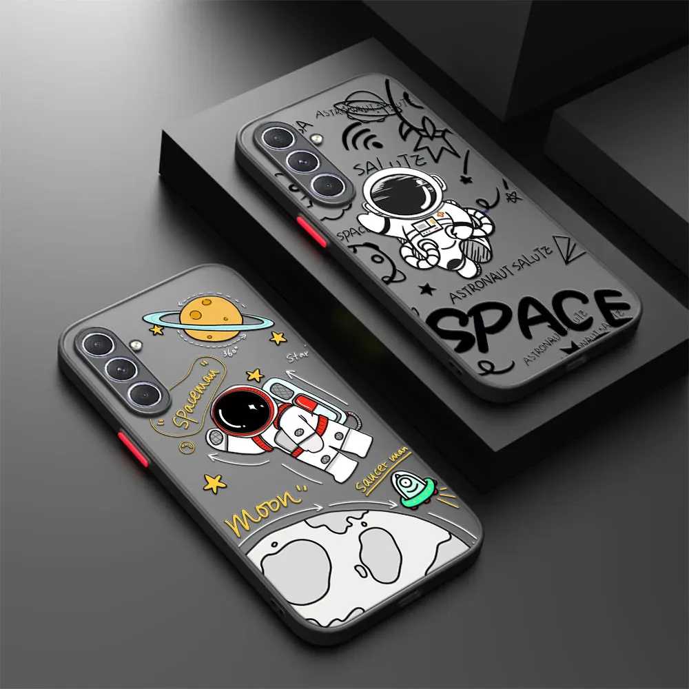 

Cute Astronaut Spaceman Case For Samsung A30 A50 A70 S A20S A7 2018 Funda For Galaxy S24 S23 Ultra A13 A14 A33 A52 A53 A72 Cover