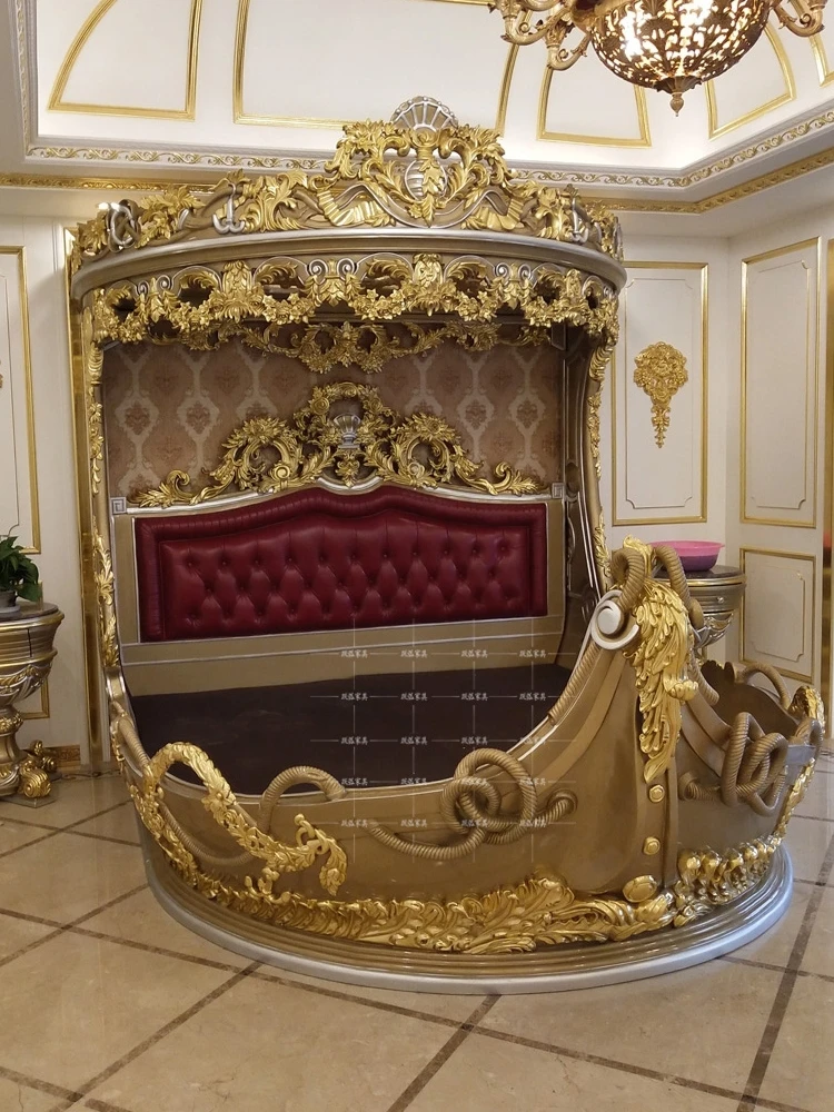 Villa high-end custom furniture European luxury solid wood carving boss ship bed French princess bed boss wedding bed