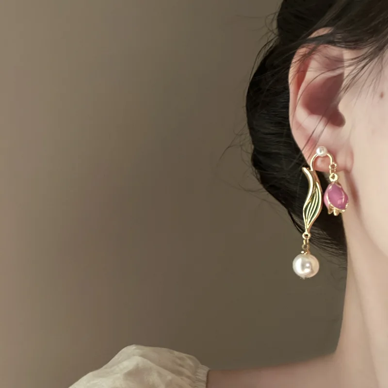 Romantic Tulip Flower Dangle Earrings for Women Dripping Oil Leaf Pendant Earrings Imitation Pearl Jewelry Party Festival Gift K