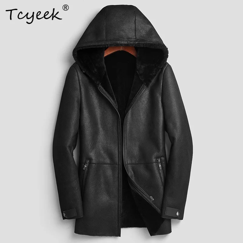 Tcyeek リアルファーコート男性冬服暖かい本革男性ジャケット天然シープスキンメンズコートミッドレングストレンディ 2025