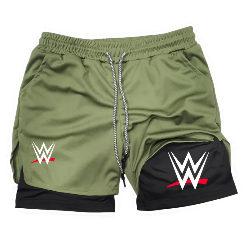 2025 جديد WWE شعار أمريكي الطباعة 2 في 1 الرجال تشغيل السراويل اللياقة البدنية أداء السراويل مع جيب للهاتف منشفة حلقة الرياضة