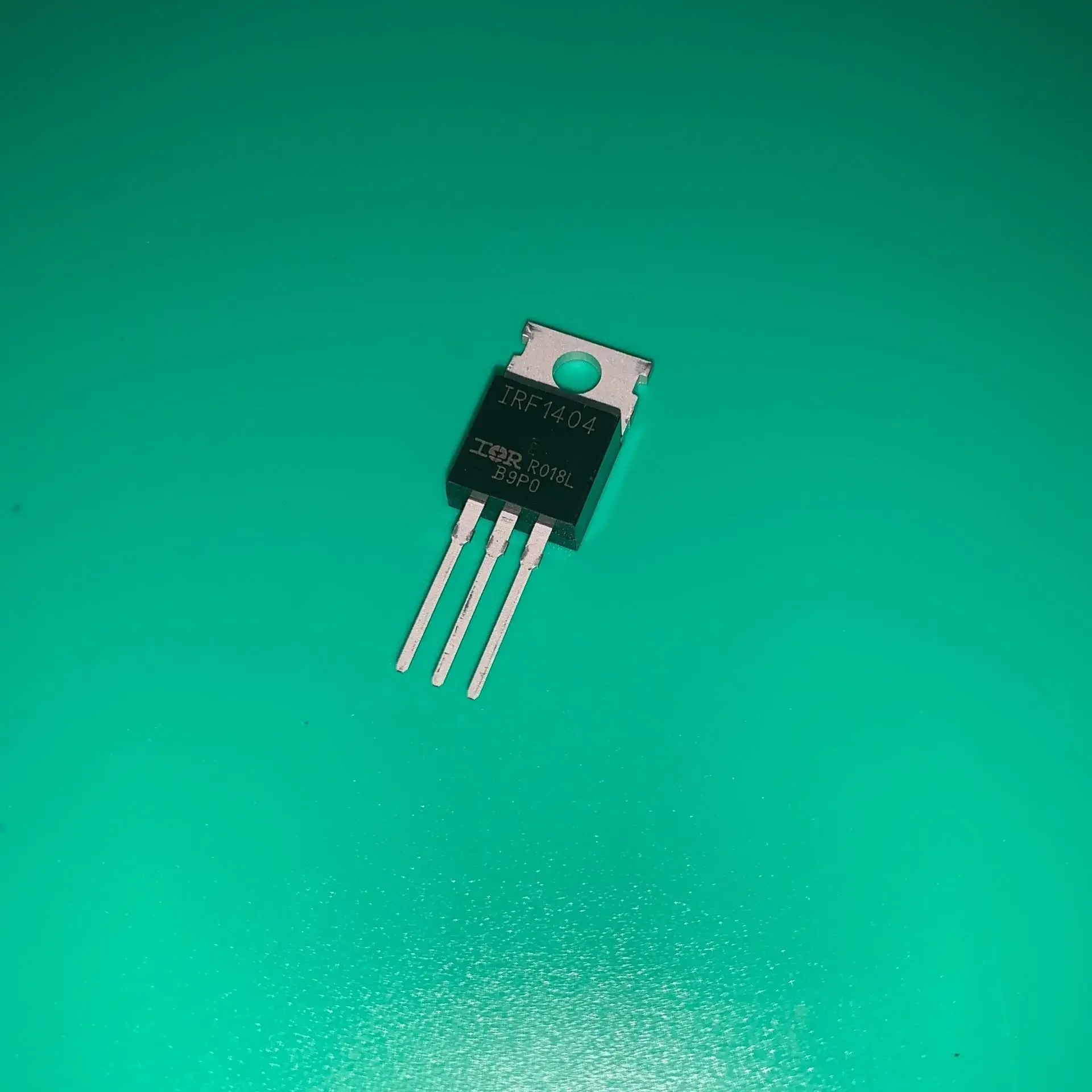 10pcs/lot IRF1404 PBF TO220AB IRF 1404 MOSFET N-CH 40V 202A TO-220AB IRF1404PBF 1404PBF IRF1404N 1404N IR1404