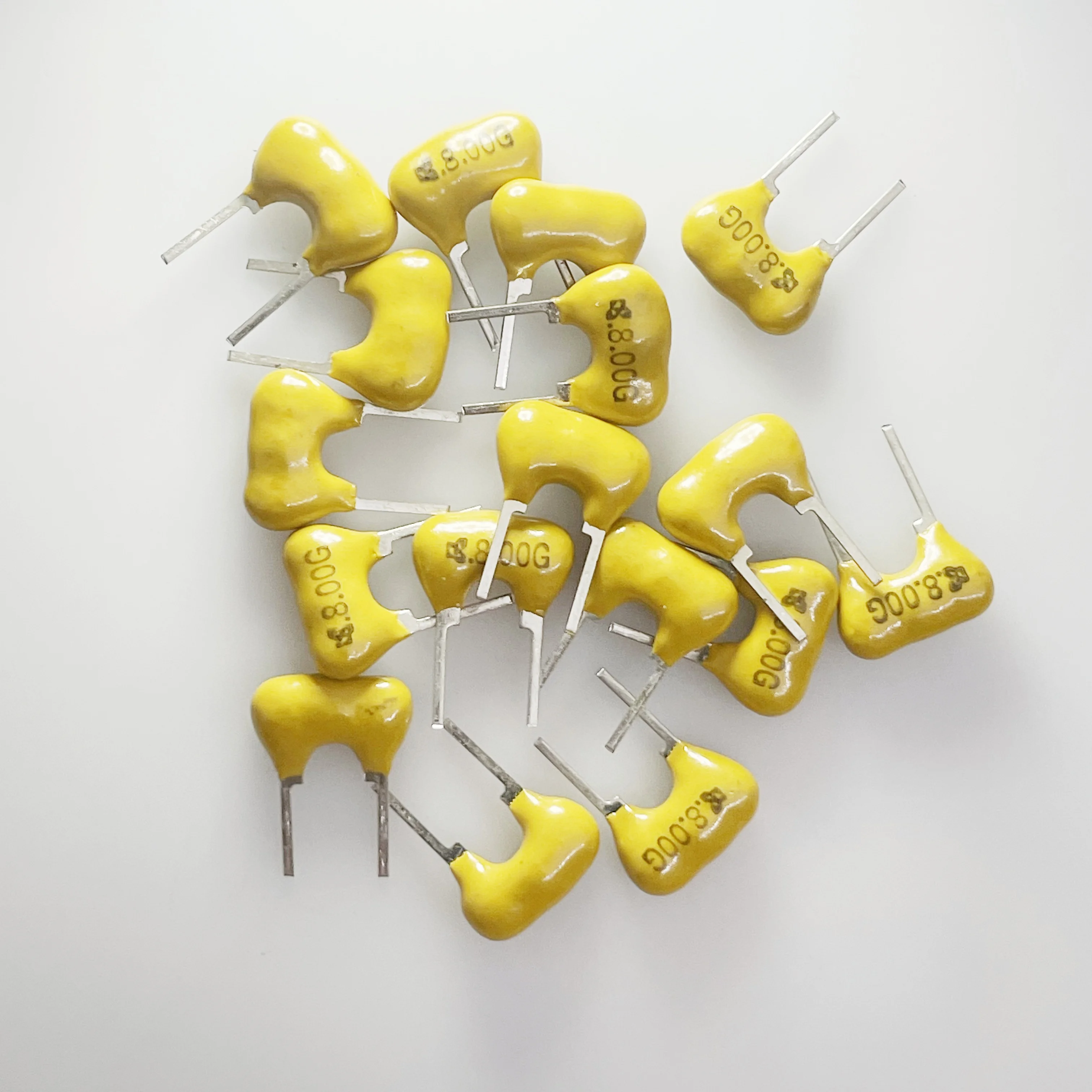 50PCS/Japan-Ceramic Crystal Oscillator KBR-8.0M KBR-8.00M 8MHZ 8M In-line 2-pin Resonator