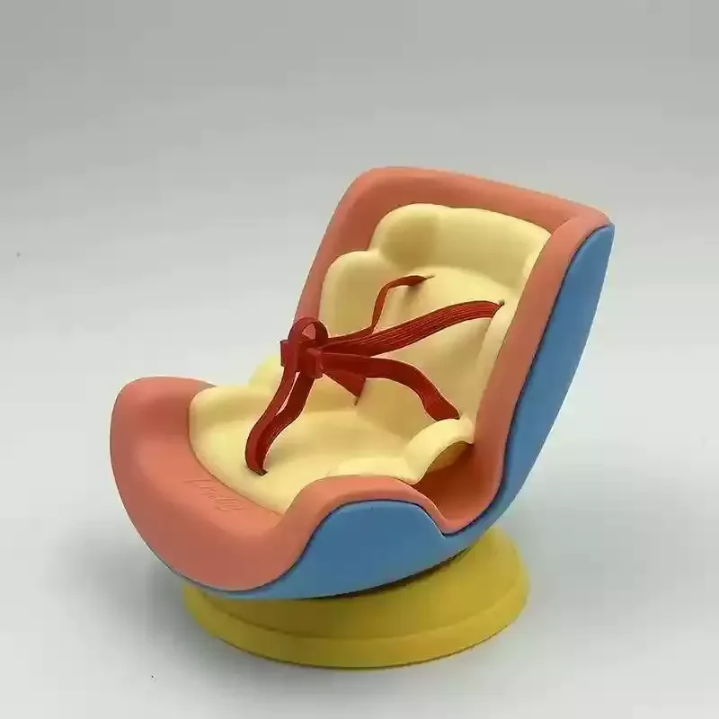 Samochodowe fotelik bezpieczeństwa, pojazd imprezowy, wylot powietrza, figurka na fotel, kolekcjonerski produkt pochodny z animacji.