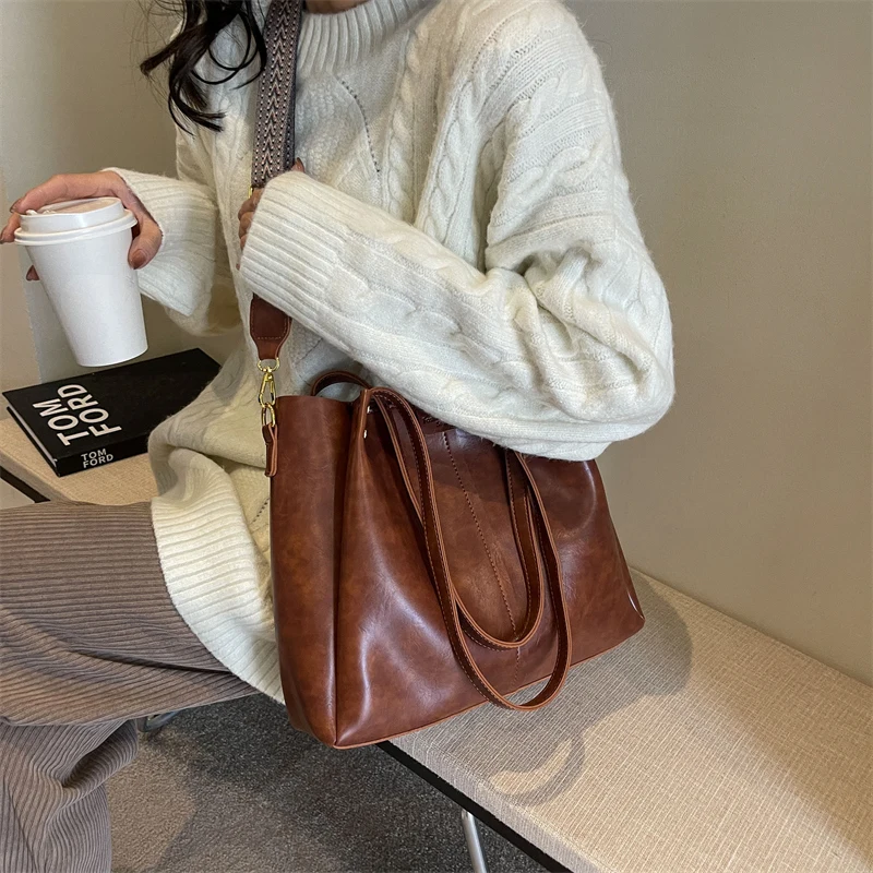 حقيبة يد نسائية جلدية فاخرة كلاسيكية مصممة على الكتف حقيبة يد أنيقة للتصفيف اليومي الحديث #1