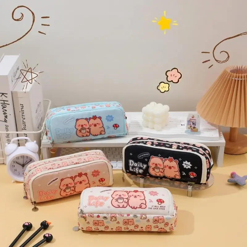 مقلمة كابيبارا جرافيتي المحبوبة بحجم كبير لتخزين الأدوات المكتبية للمدرسة والمكتب