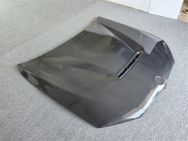 2018-F90 M5 GTS carbon fiber engine hood suitable for BMW 5 Series G30 G38 525LI car  