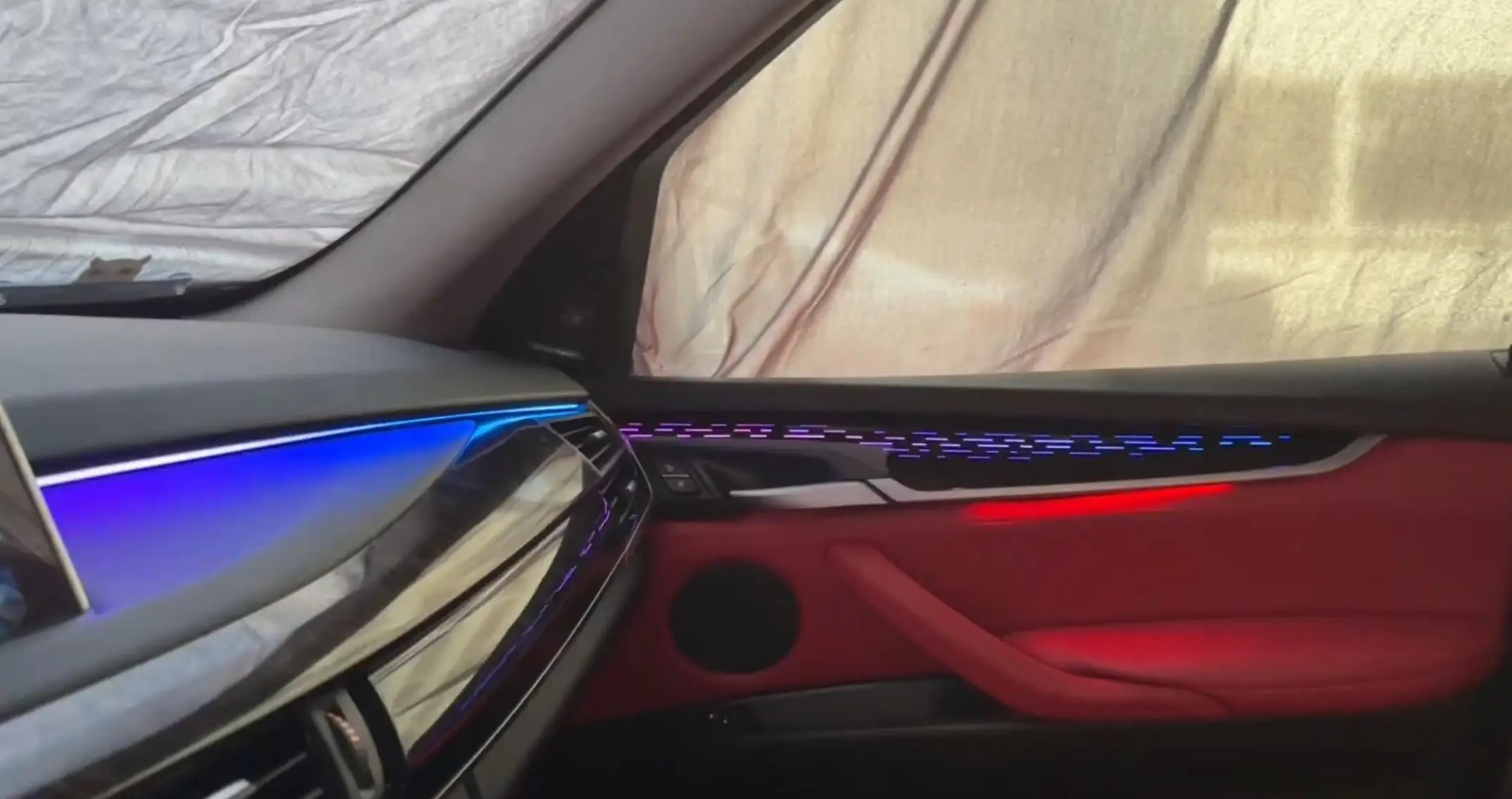 

64-Color Ambient Light for BMW X5 X5M F15 X6 F16 Automotive Interior LED Ambient Light Upgrade Accessory Kit
