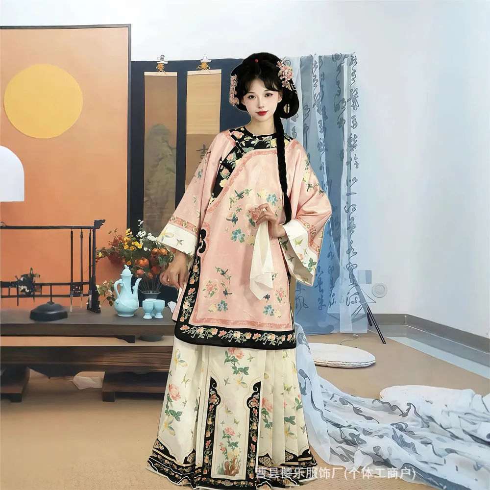 فستان نسائي من Qing and Han برقبة دائرية قطري ملابس عرقية عتيقة بطباعة ثقيلة تنورة وجه الحصان لربيع الخريف