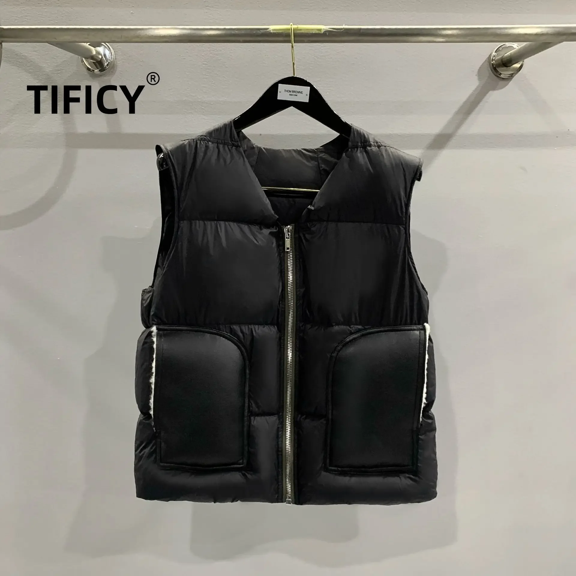 TIFICY High Street Down Vest Men's and Women's Dark Autumn and Winter Warm Patchwork Fur Sleeveless Vest Down Jacket