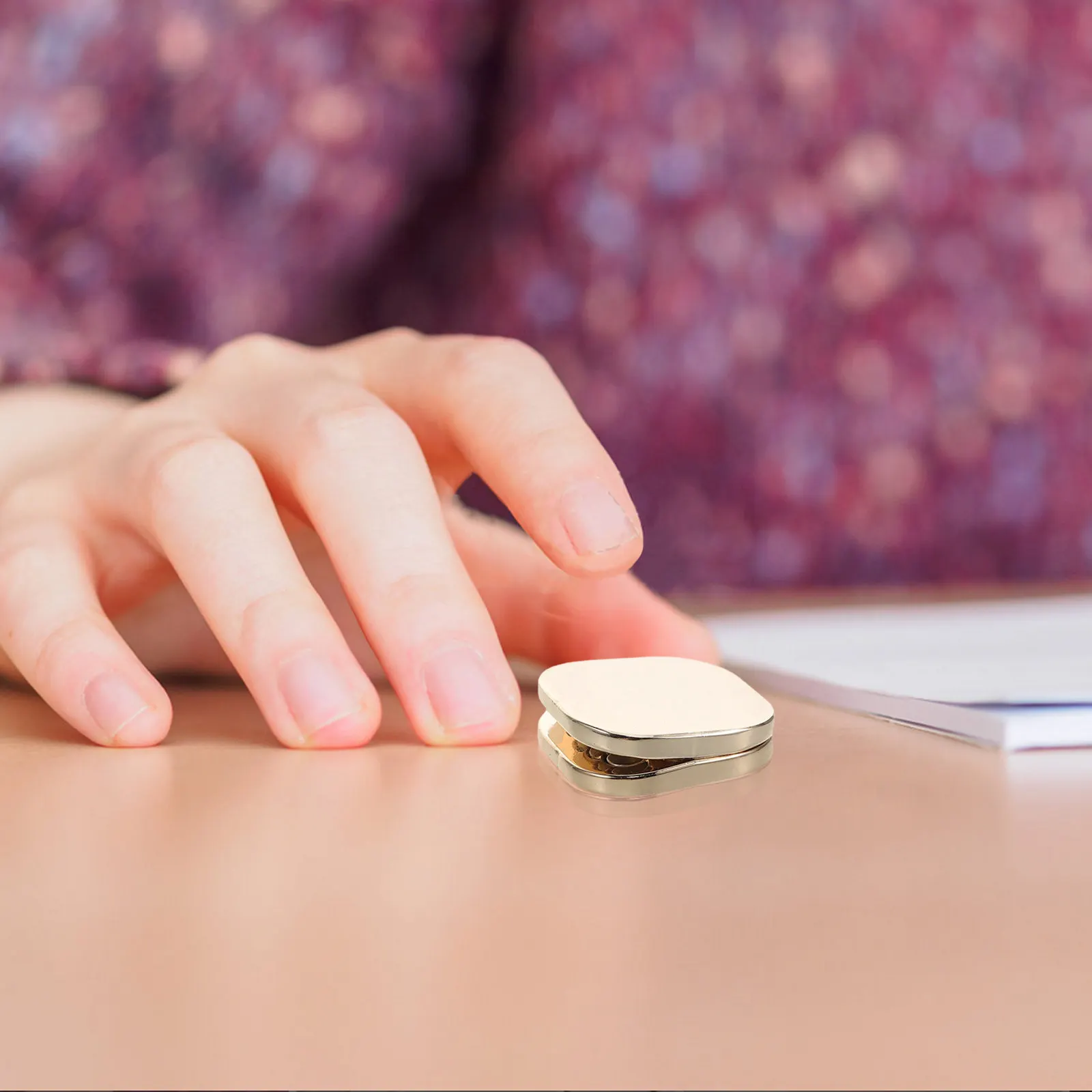 

Миниатюрный металлический слайдер-карточка из сплава для пальцев, портативный настольный гаджет для руководителей, интерактивный тренажер для пальцев для улицы и дома