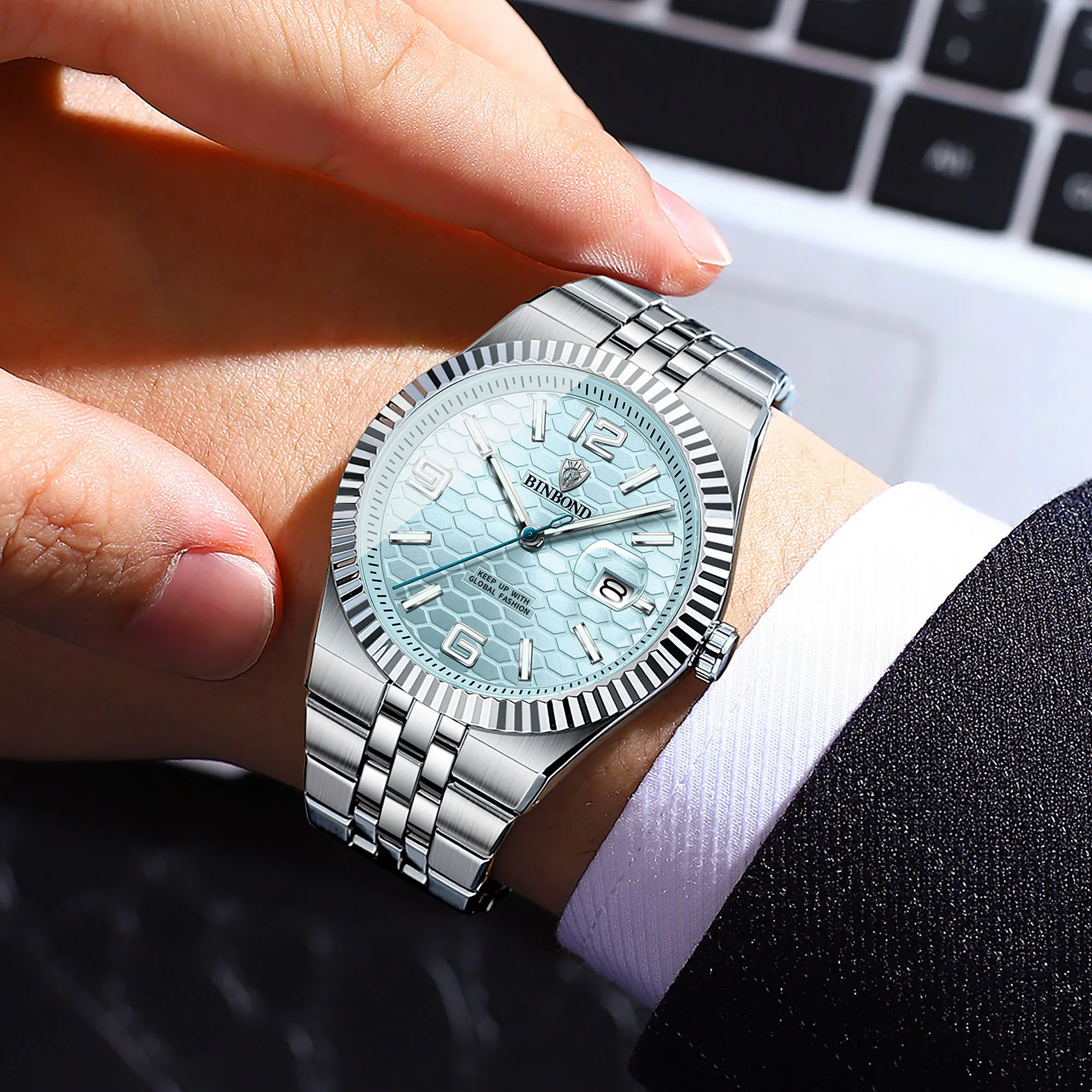 Thumbnail 4 - #42 Best Quartz Wrist Watches to Buy In 2026