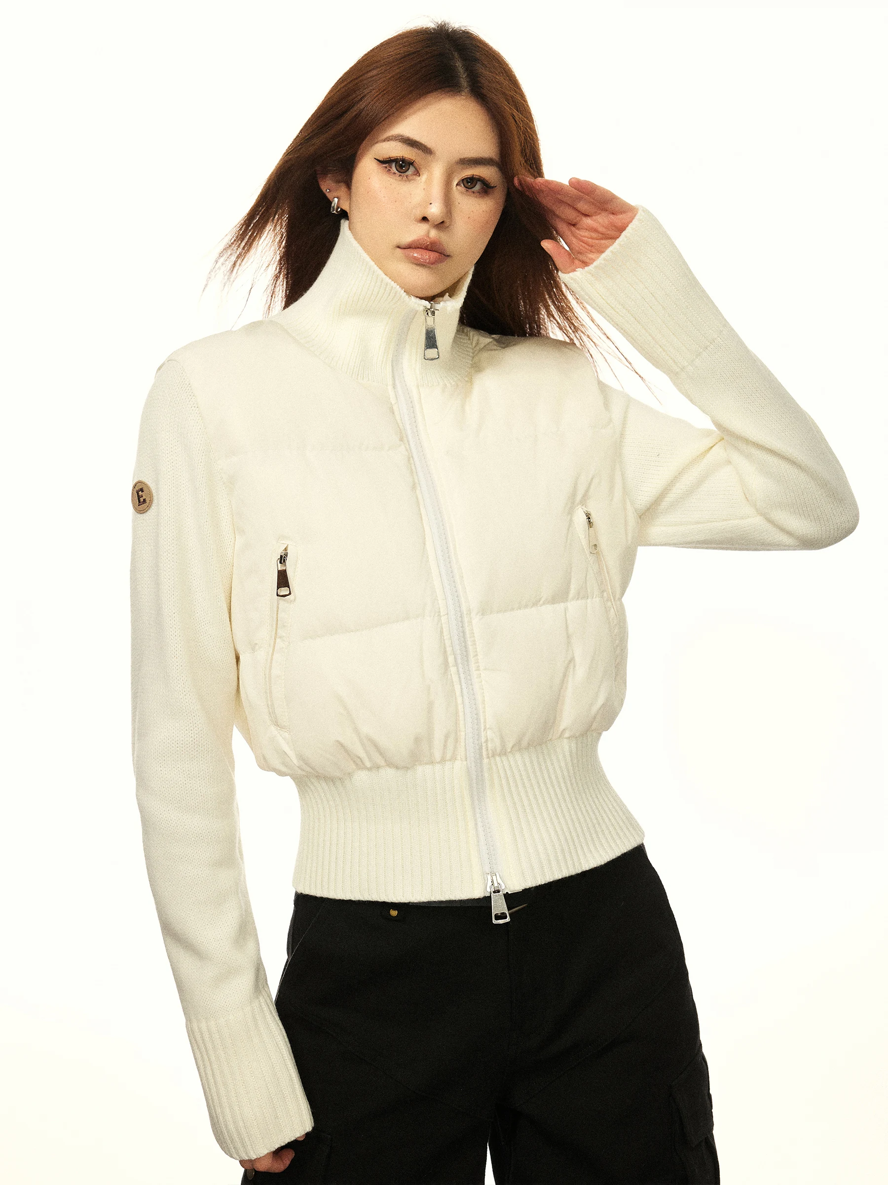 

White Standing Collar Down Jacket for Women's Winter Design Sense, Niche Patchwork Sweater, Long Sleeved Lightweight Warm Jacket