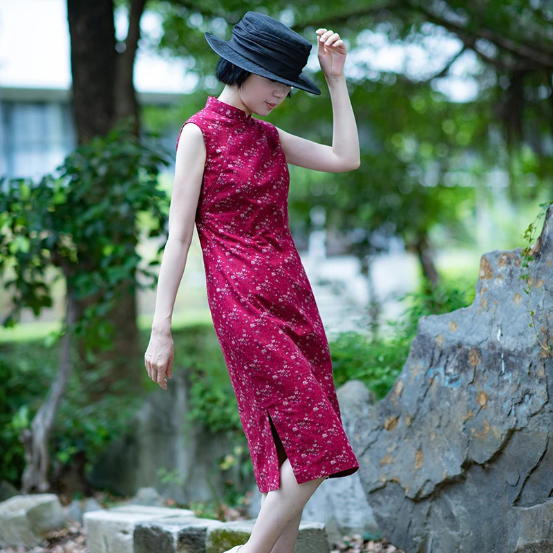 

Красное хлопковое платье-ципао с цветочным принтом, облегающее, с отделкой, традиционный китайский костюм для повседневной носки, коллекция April Sunlight