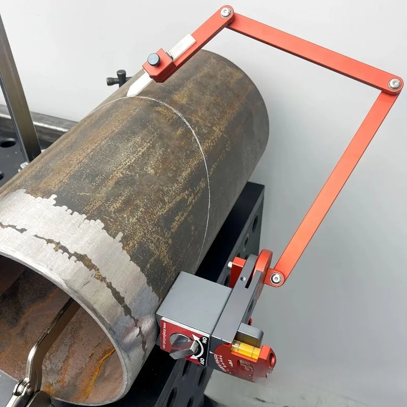 Simple, practical and durable cutting line marking tool