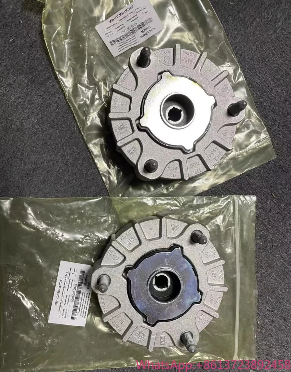 

97034301805 97034301804 Shock Absorber Top Mount for Panamera