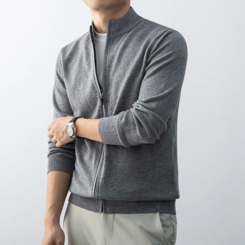 Рисунок 3 - Повседневный вязаный кардиган с воротником-стойкой