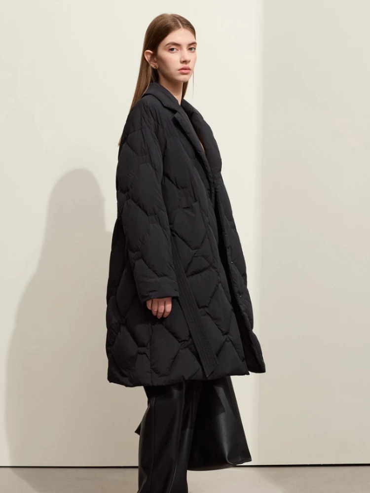 AMII ミニマリズムダウンジャケット女性のための 2025 新しいブレザー襟冬軽量サーマルベルトダイヤモンドソリッドコート女性 12344061