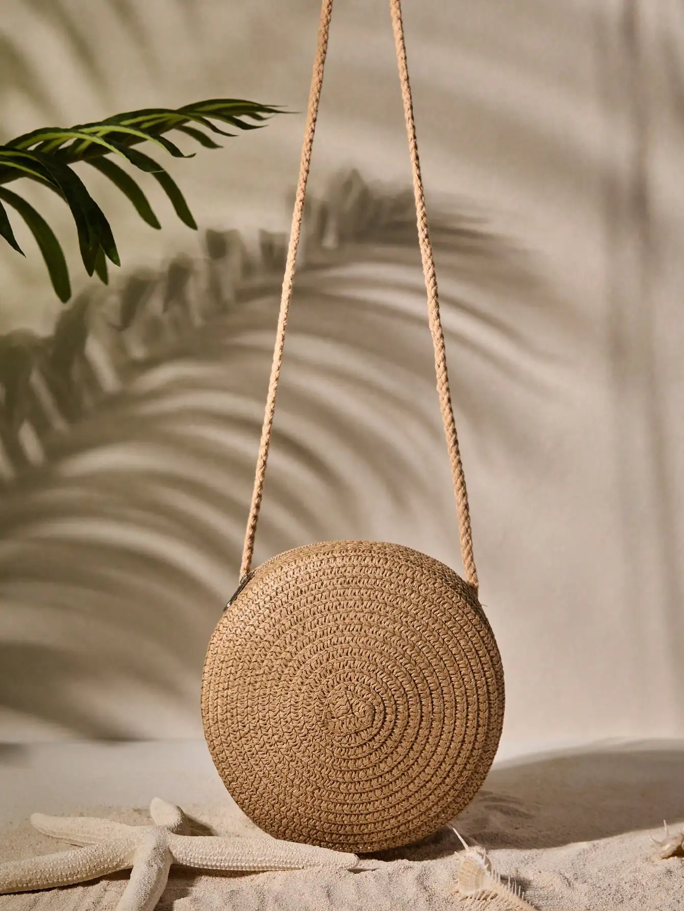 

Миниатюрная круглая плетеная сумка через плечо для летнего пляжного отдыха