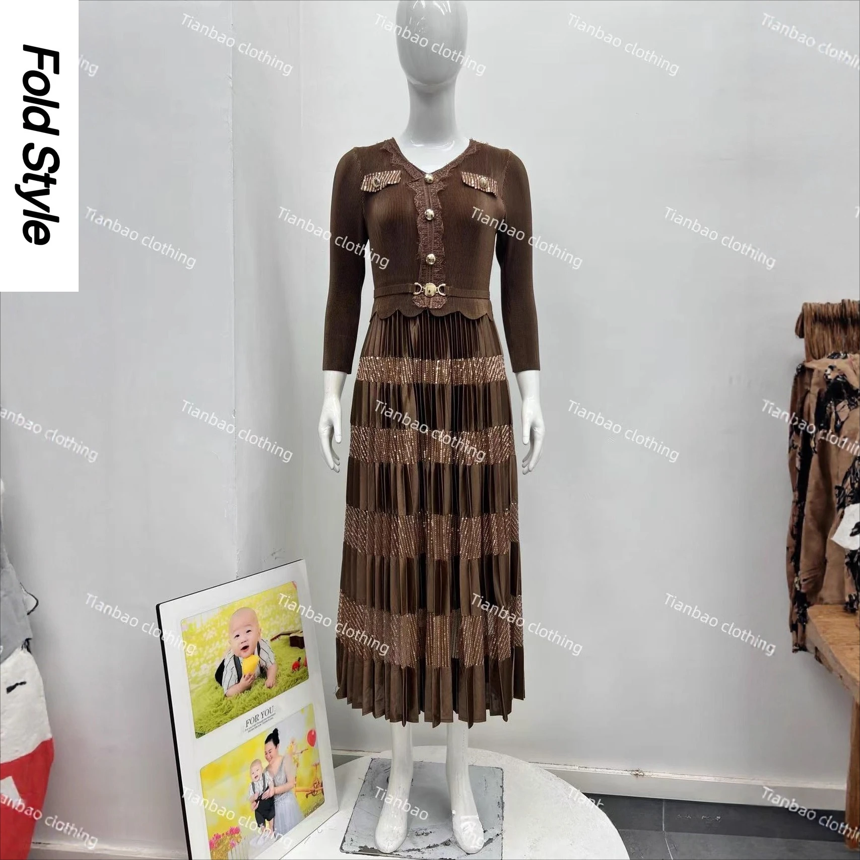 

Miyake Pleats 2025 Autumn Bronzing Solid Color Dress Belt Thin Temperament Loose Women's Dress New