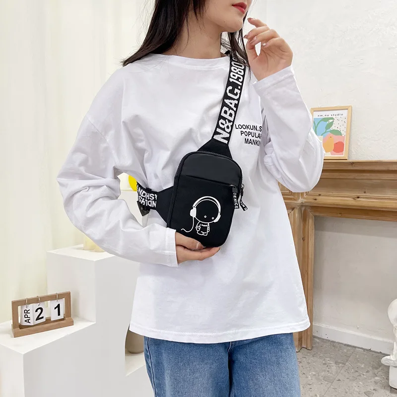

Trendy Couple's Chest Bags - Hip-Hop Graphic Print Crossbody Bags for Men & Women, Commute & Travel Streetwear Accessories
