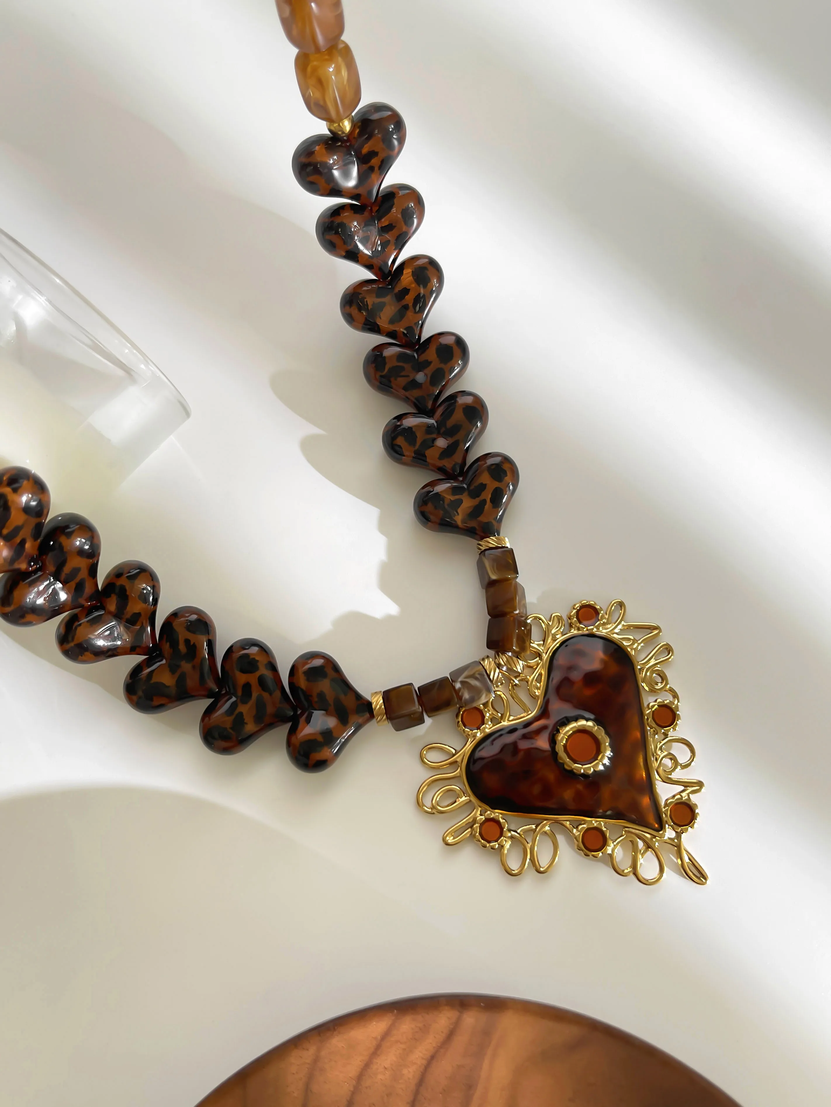 Peri'sBox المألوف اليدوية الحب الراتنج المينا قلادة مطرز قلادة الخريف الشتاء شخصية سحر المرأة مجوهرات هدايا