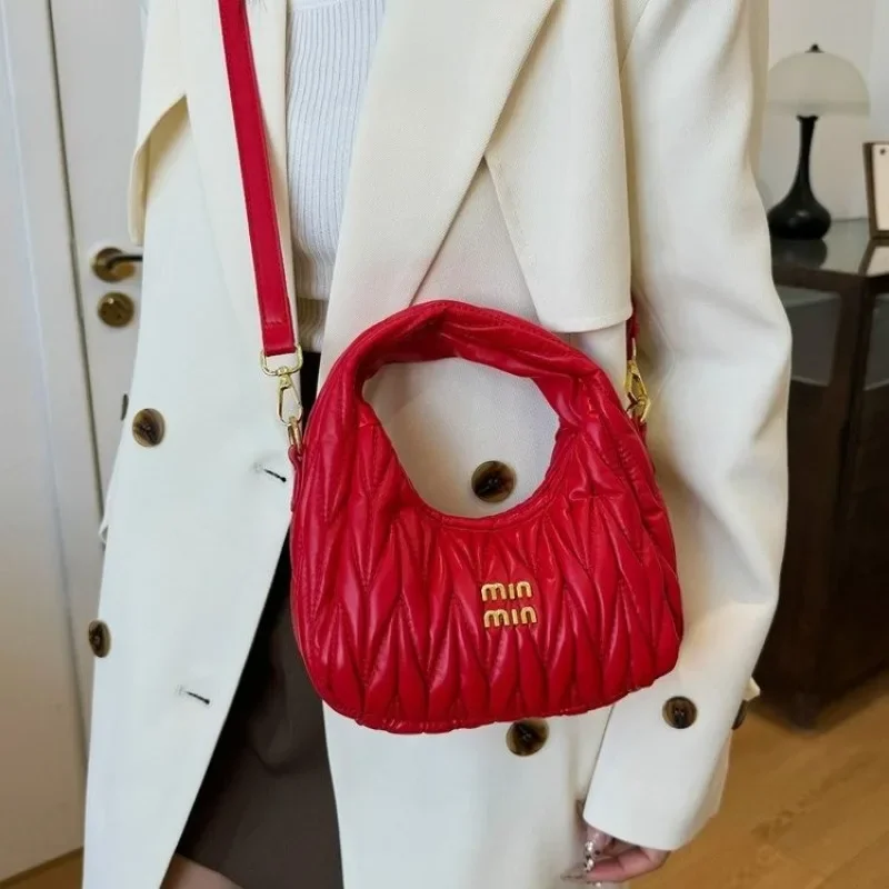 

2026 Новая тонкая сумка через плечо из искусственной кожи премиум-класса, компактный дизайн, легко носить с собой, для работы, путешествий, делового использования