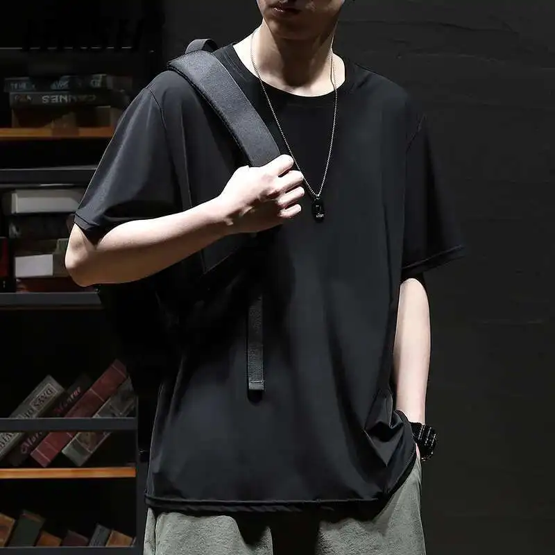 

HKSH Spring Summer New Men Tide Elegant Ice Silk Quick Drying T-shirts Loose Thin Design Sports Summer Short Sleeved Tees HK4395