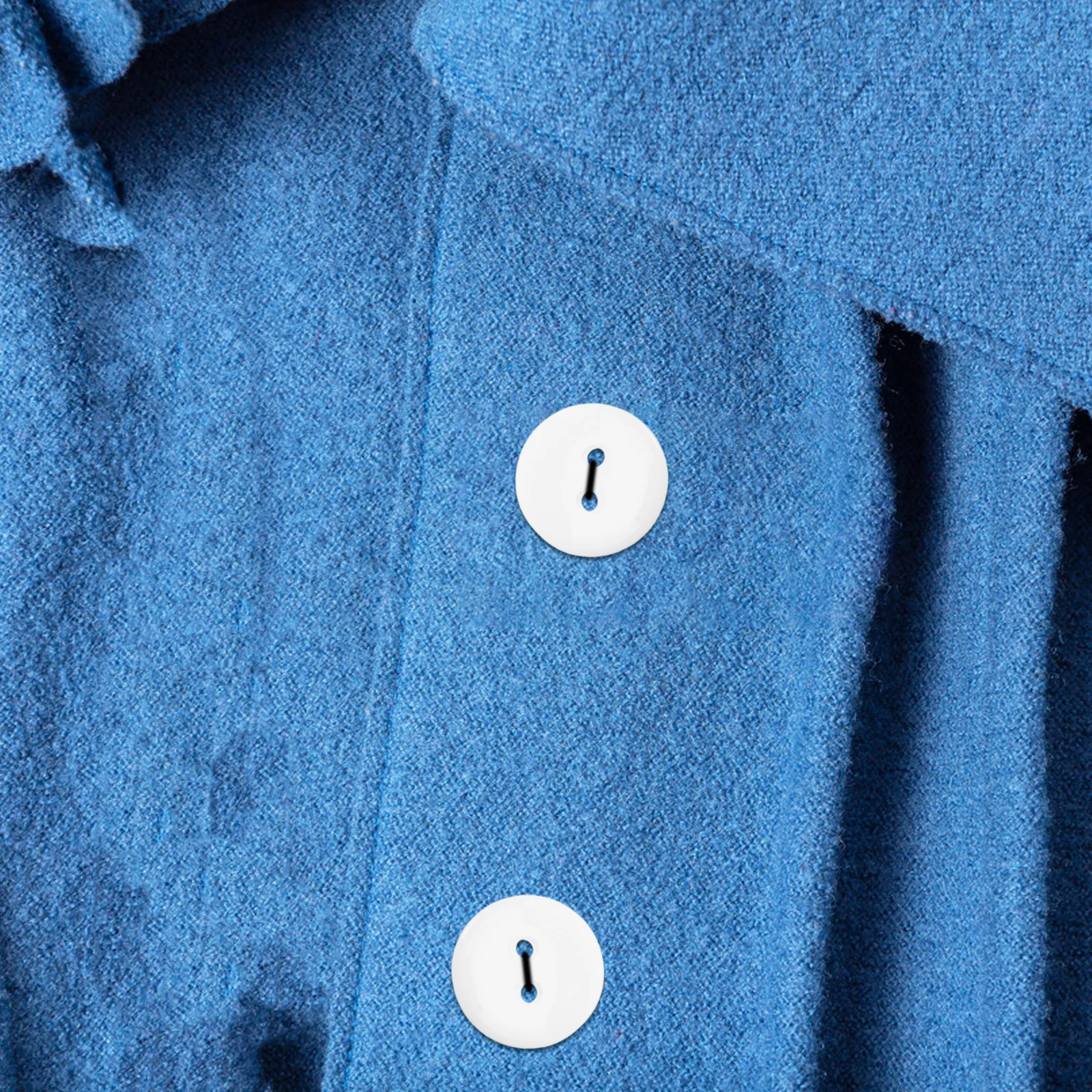 

200Pcs Round White Resin Buttons 18mm Two Hole Lightweight Sewing Buttons for Coat Sweaters Shirts DIY Crafts Round Resin Button