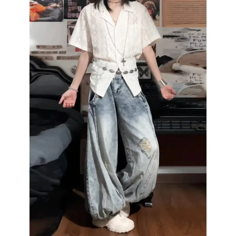 American retro bloomers with holes in jeans women's loose autumn and winter design sense niche drooping wide-leg pants.