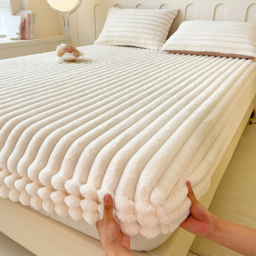 Minimalist All-inclusive Plush Mattress Cover Solid Color Elastic Band Winter Bed Sheet Warm Washable Mattress Protector Bedroom