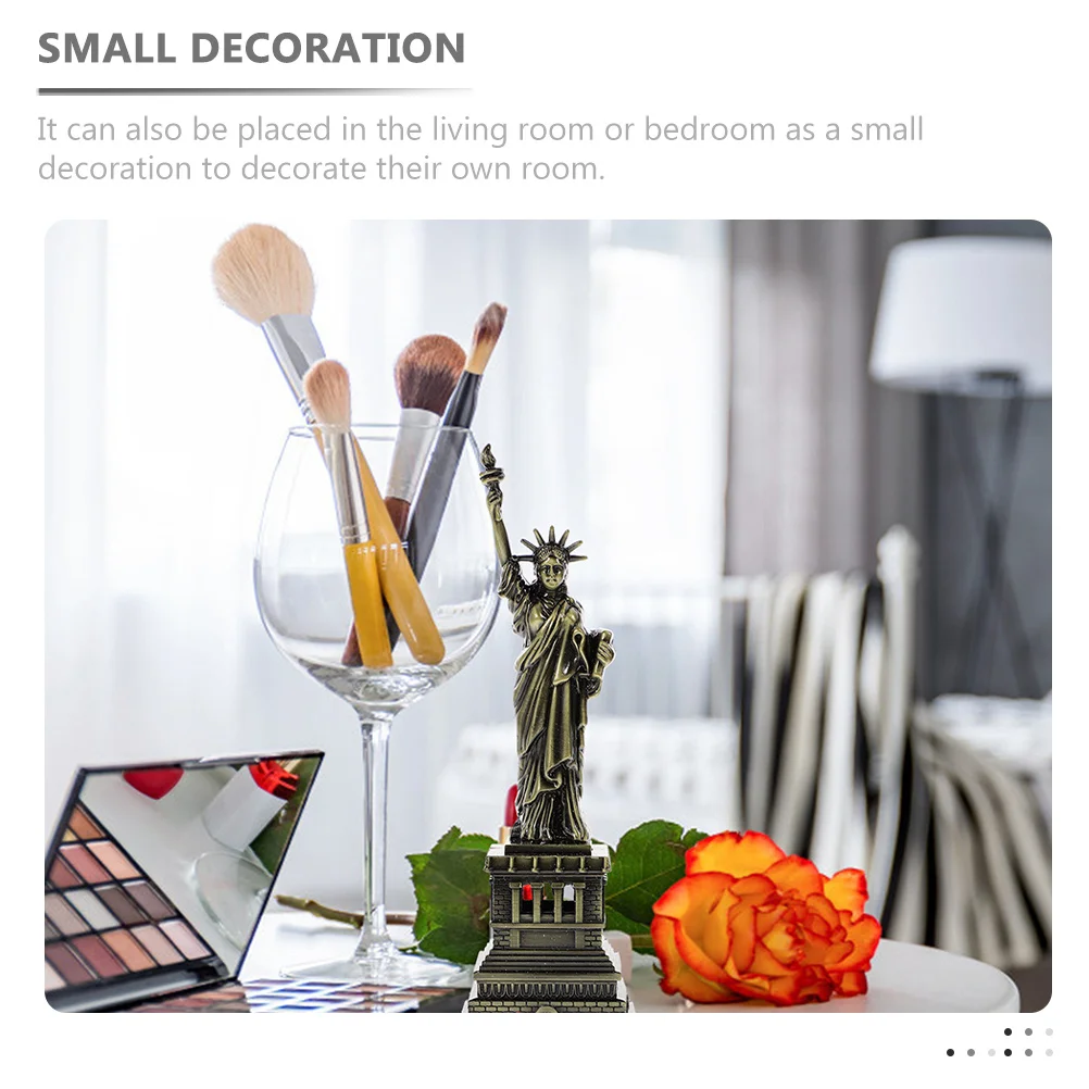 

Statue of Liberty Ornament Metal Craft Small Table Decoration for Living Room Office Bedroom Desktop Home Decor Souvenir Gift